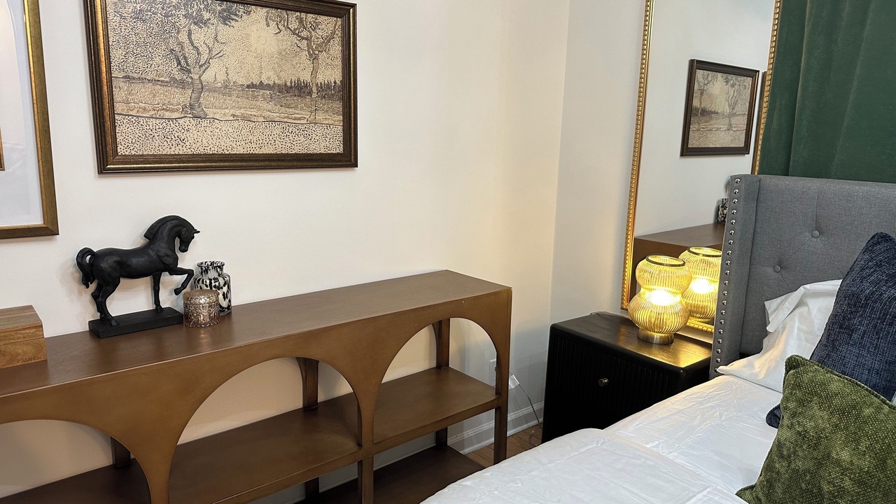 Photo of Bedroom in Stony Brook