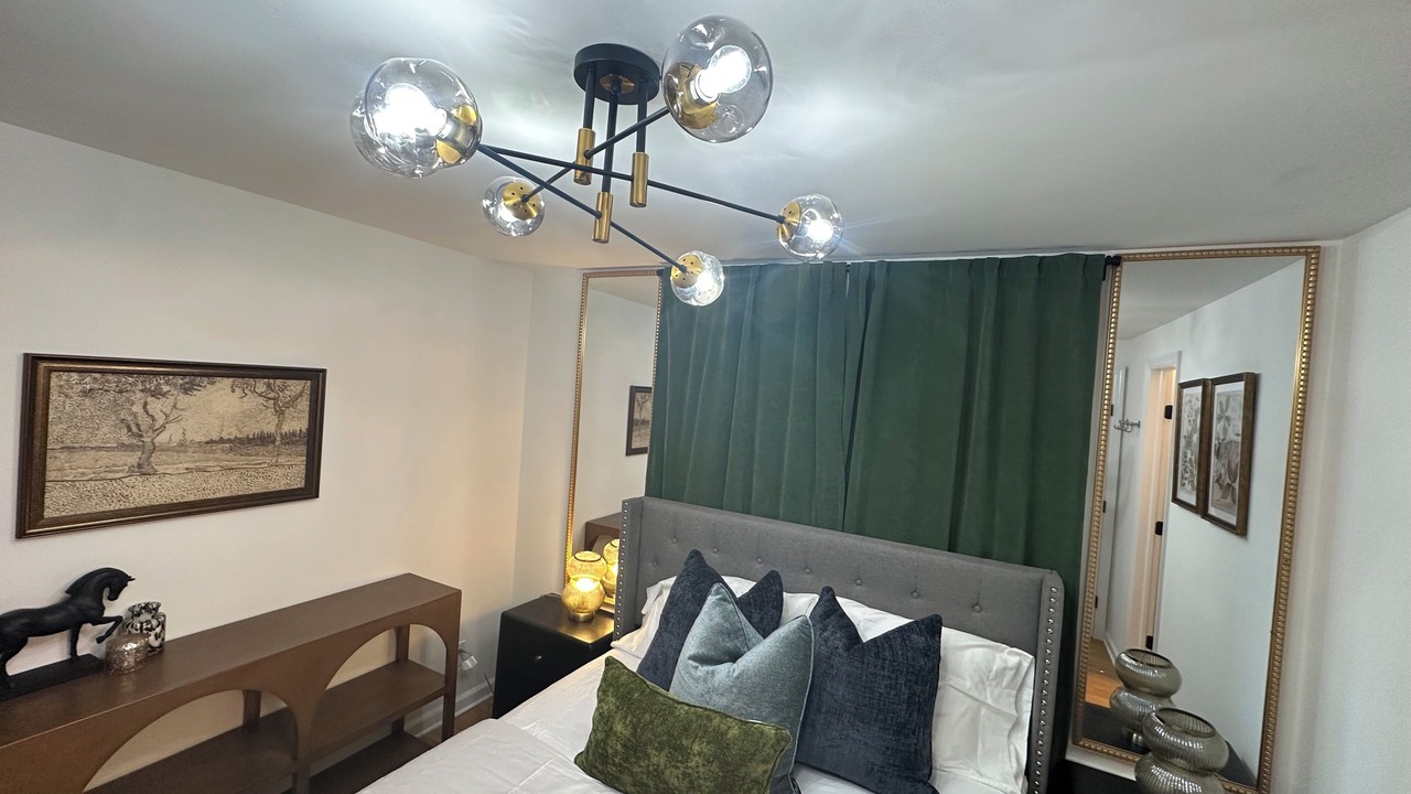 Photo of Bedroom in Stony Brook