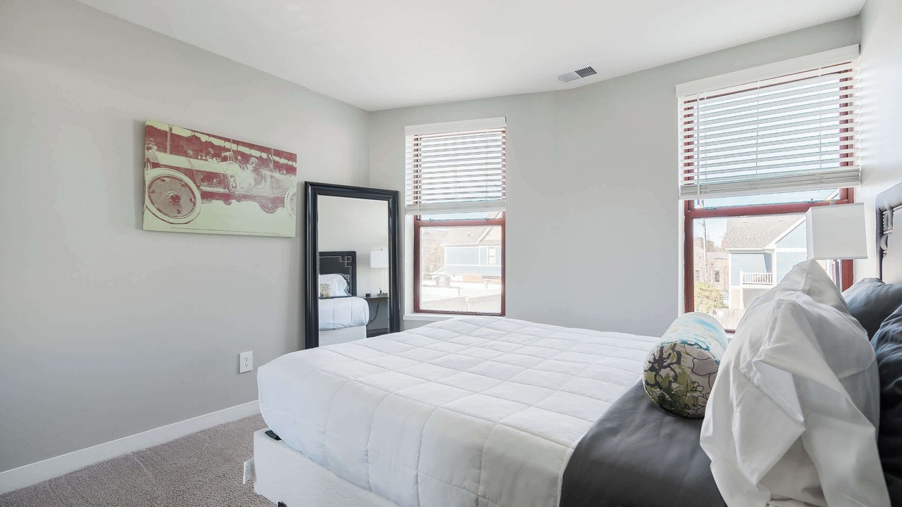 Photo of Bedroom in Chatham-Arch