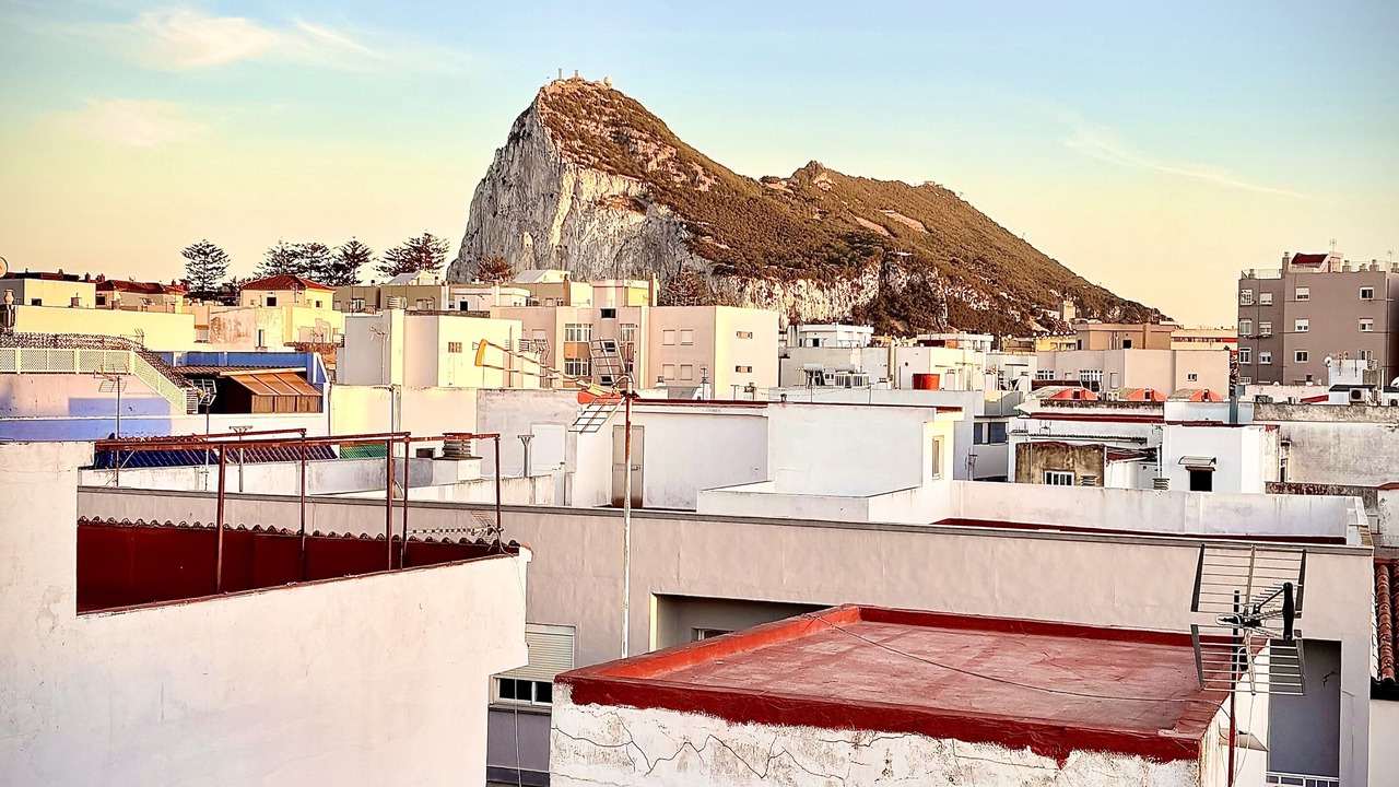 Photo of Patio Balcony in La Linea de la Concepcion