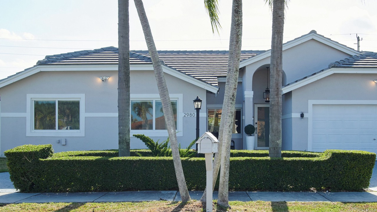 Photo of Outdoor in Tamiami