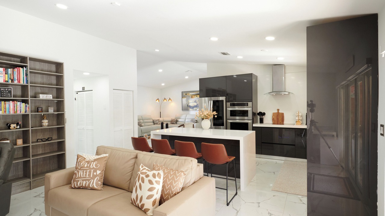 Photo of Livingroom in Tamiami