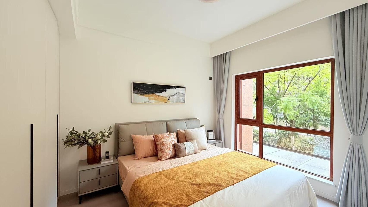 Photo of Bedroom in Emeishan