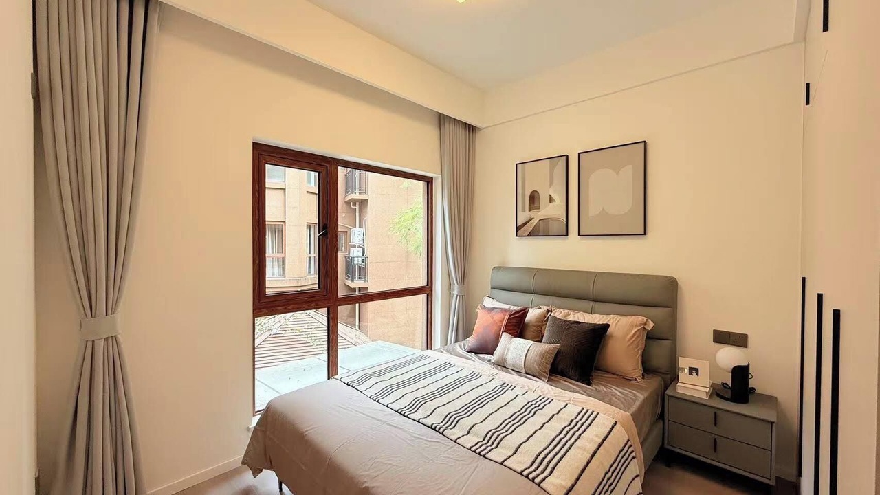 Photo of Bedroom in Emeishan