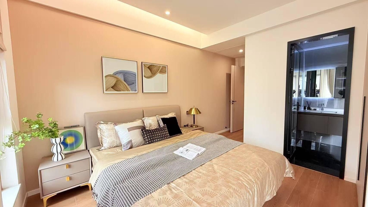 Photo of Bedroom in Emeishan