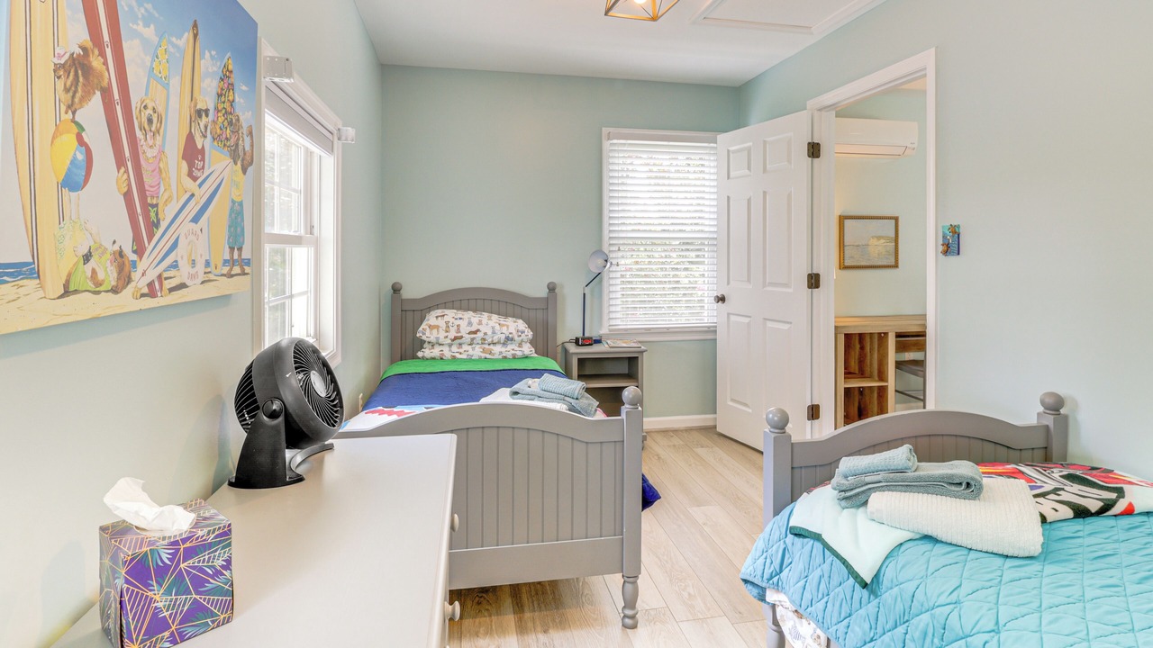 Photo of Bedroom in Deltaville