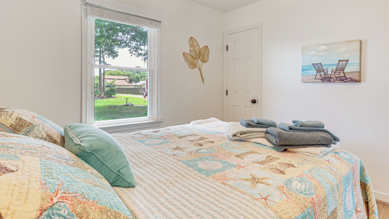 Photo of Bedroom in Deltaville