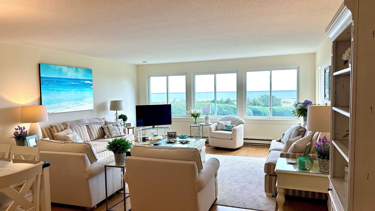 Photo of Livingroom in West Harwich