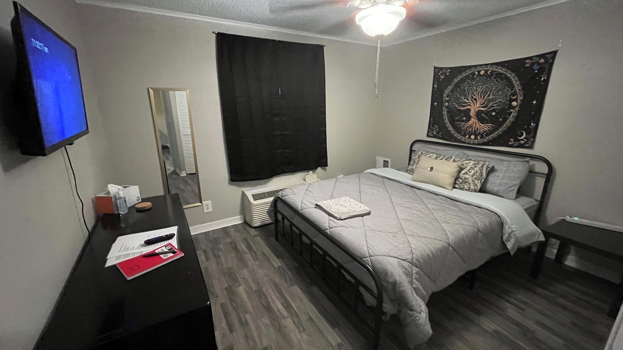 Photo of Bedroom in Laurel
