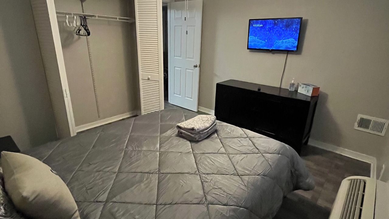 Photo of Bedroom in Laurel