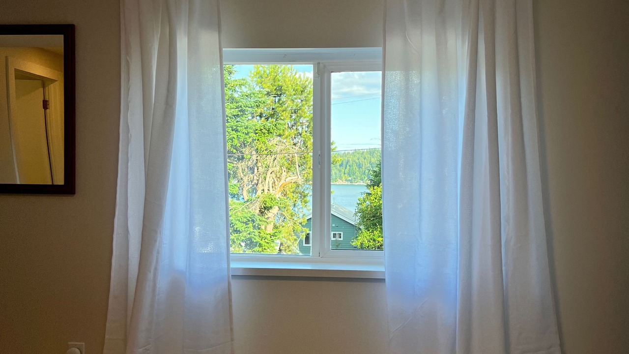 Photo of Bedroom in Gibsons