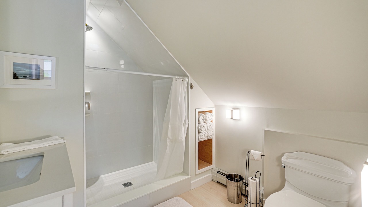 Photo of Bathroom in Lynn