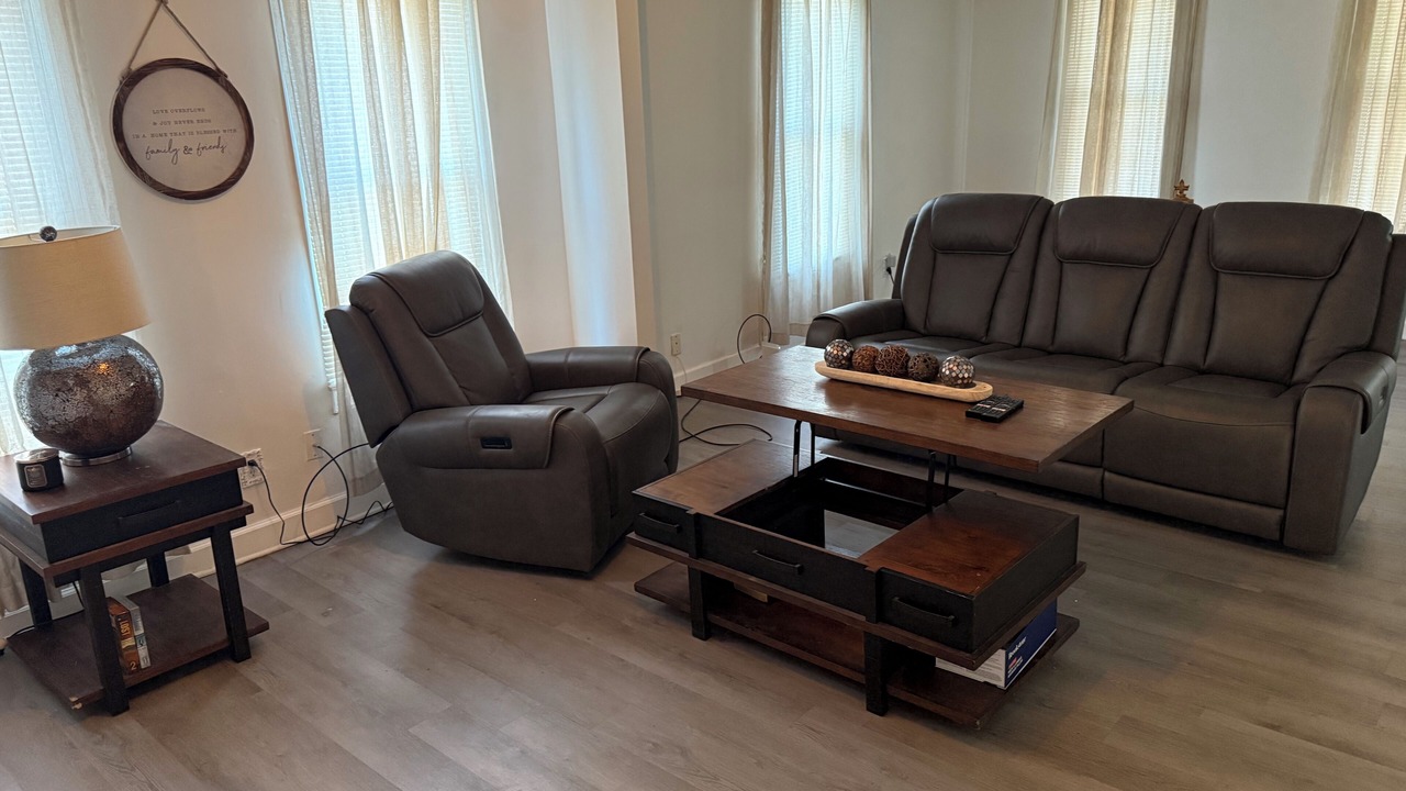 Photo of Livingroom in Newport News