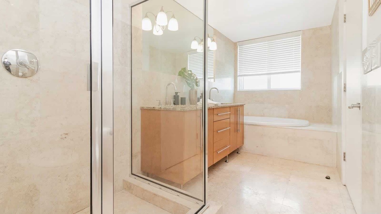Photo of Bathroom in North Bay Village