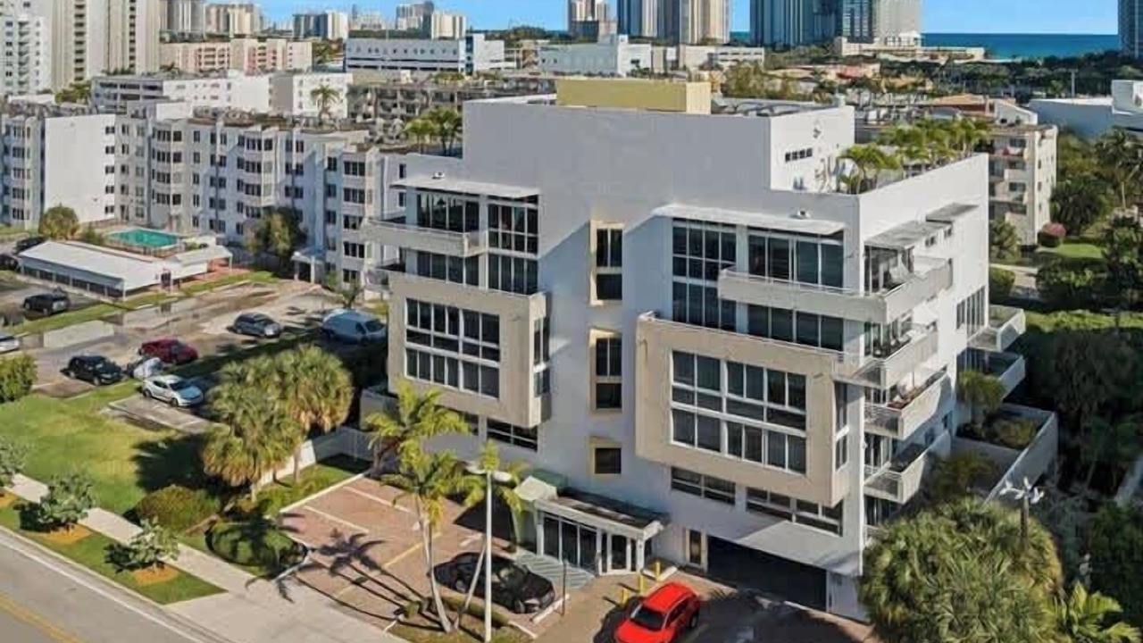 Photo of Outdoor in Sunny Isles Beach