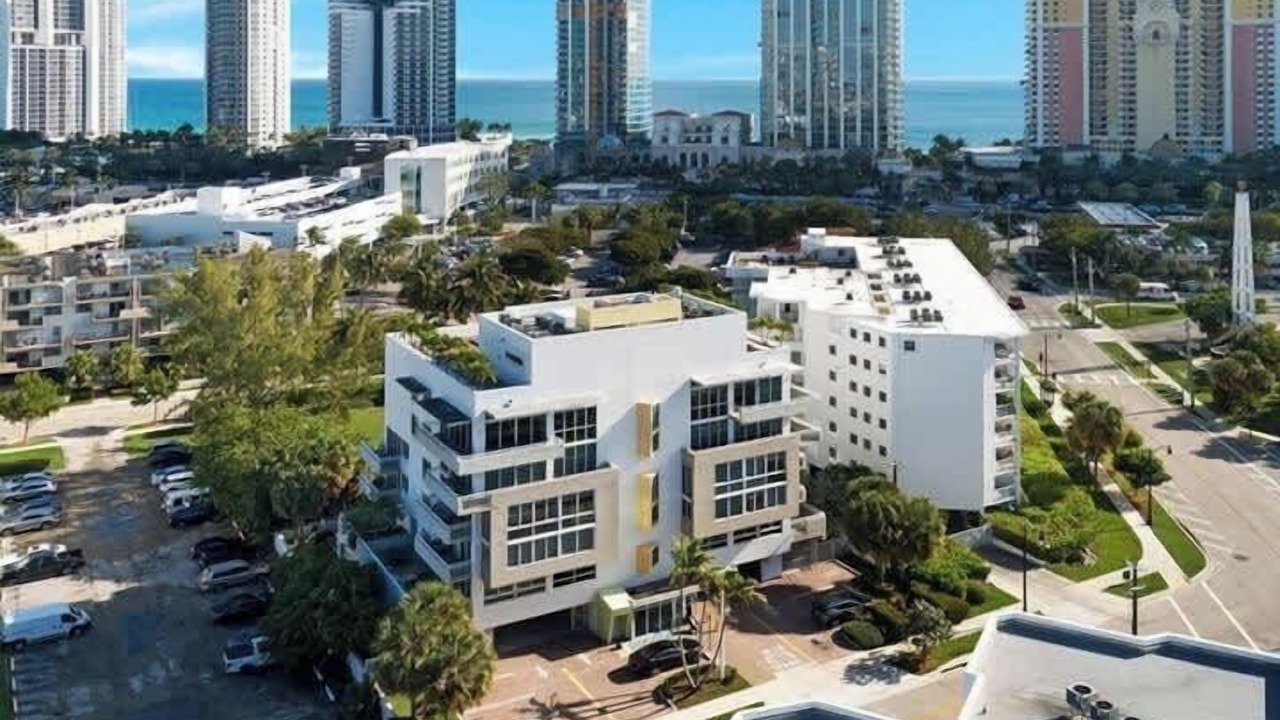 Photo of Outdoor in Sunny Isles Beach