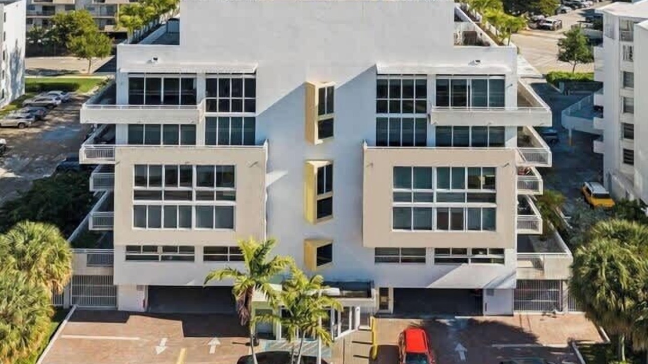Photo of Outdoor in Sunny Isles Beach