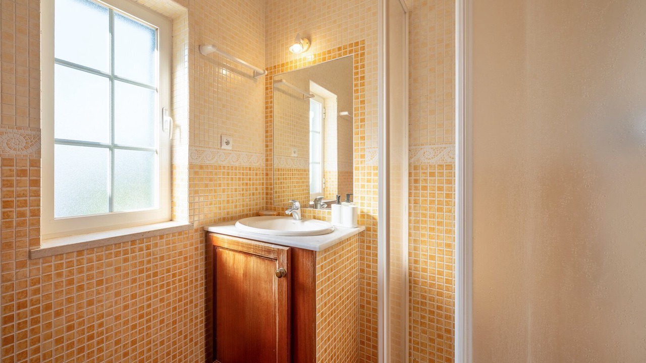Photo of Bathroom in Aiana de Cima