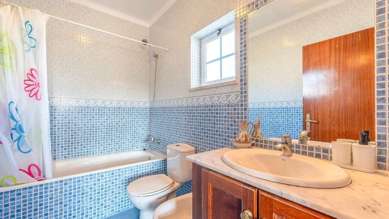 Photo of Bathroom in Aiana de Cima