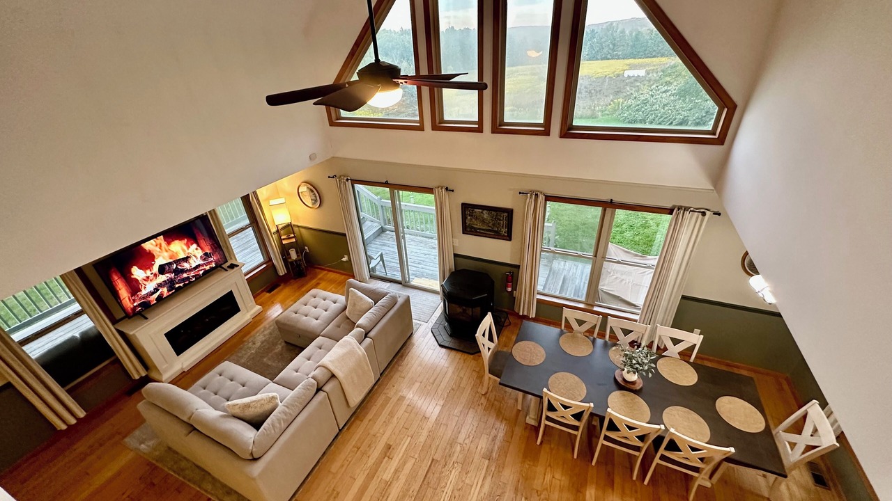 Photo of Livingroom in Newfield