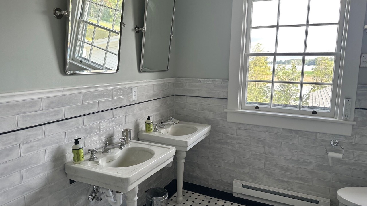 Photo of Bathroom in Port Haywood