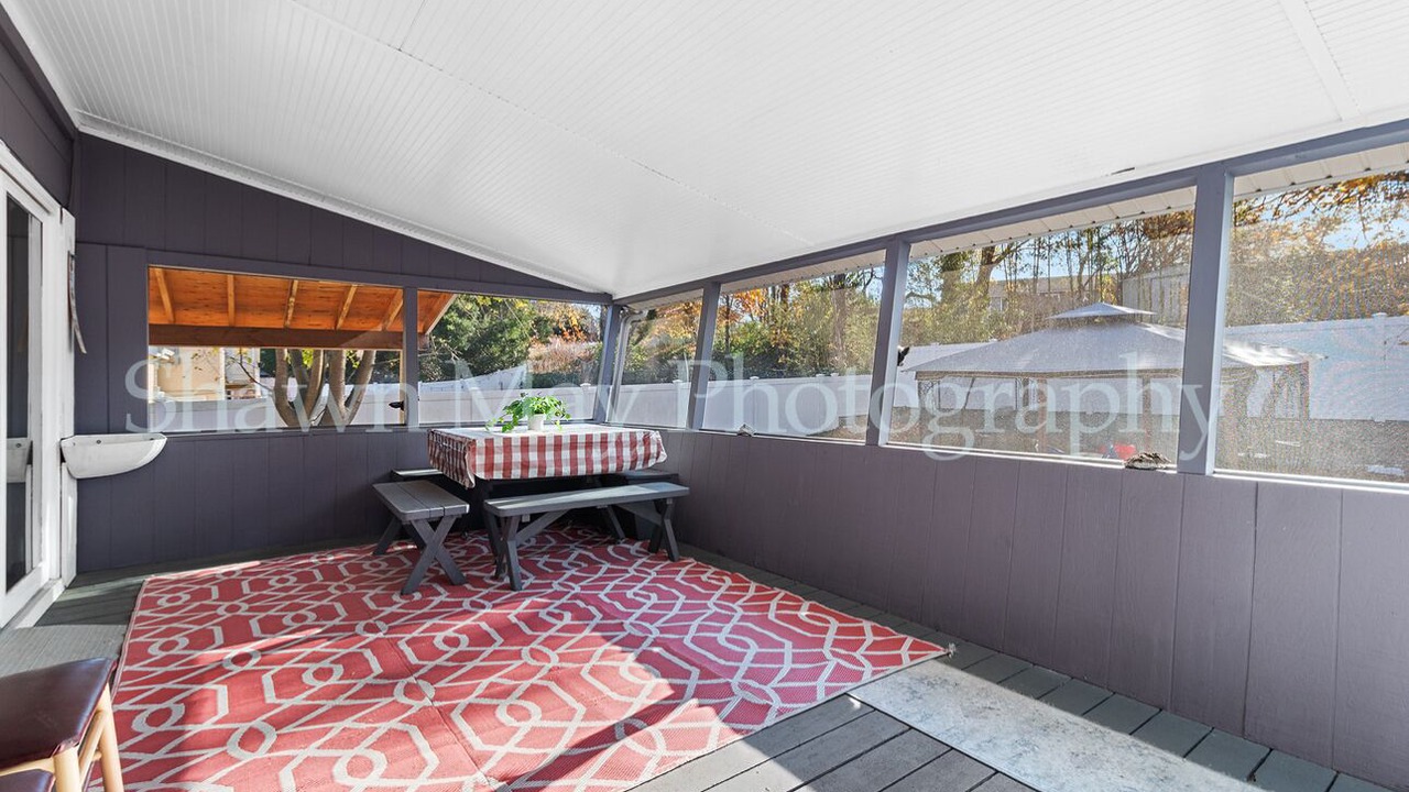 Photo of Outdoor in Wheatley Heights