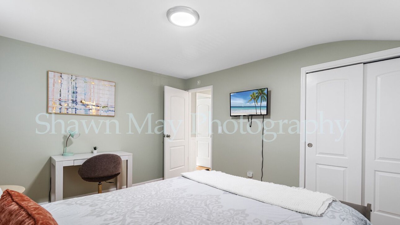 Photo of Bedroom in Wheatley Heights