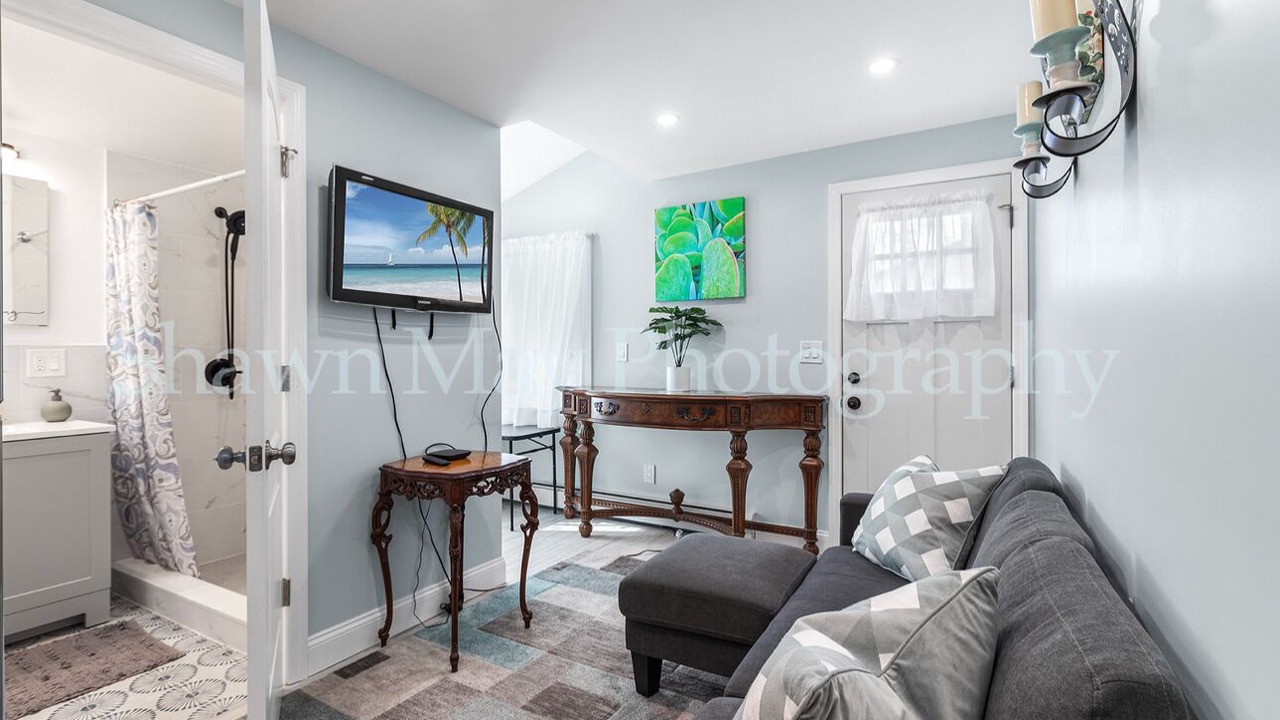 Photo of Livingroom in Wheatley Heights