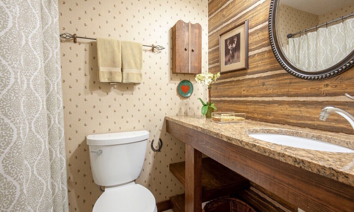 Photo of Bathroom in Treeloft