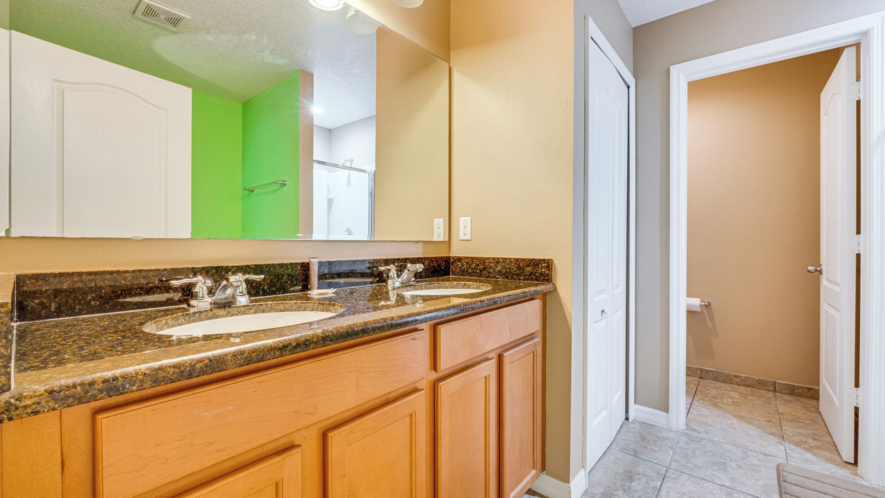 Photo of Bathroom in Cypress Pointe