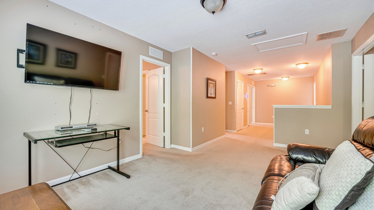 Photo of Livingroom in Cypress Pointe