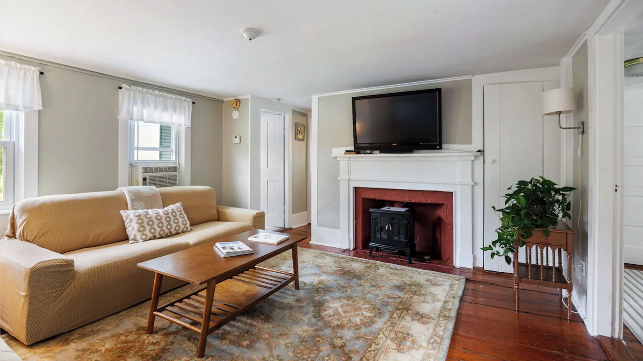 Photo of Livingroom in Hamilton