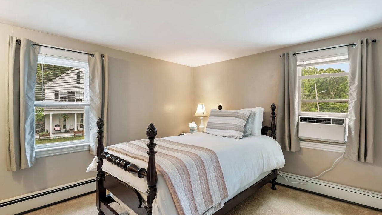 Photo of Bedroom in Hamilton