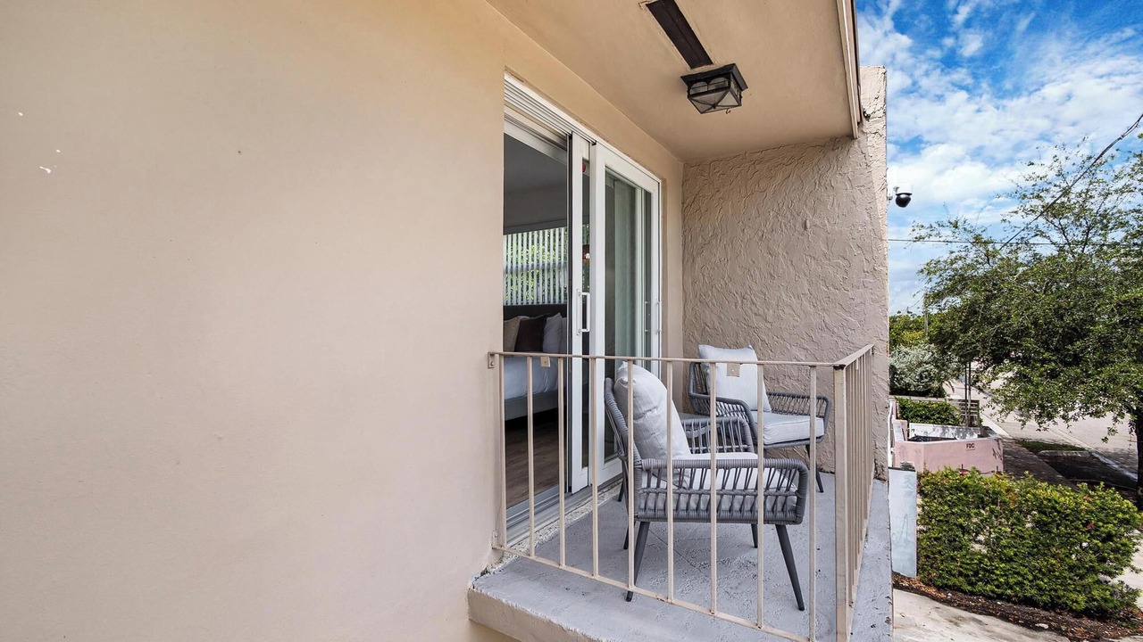 Photo of Patio Balcony in The Roads
