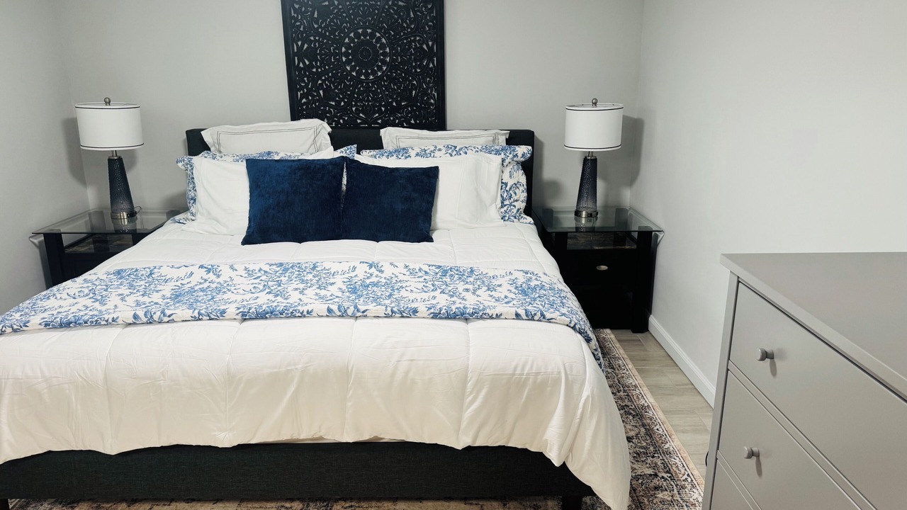 Photo of Bedroom in Amityville