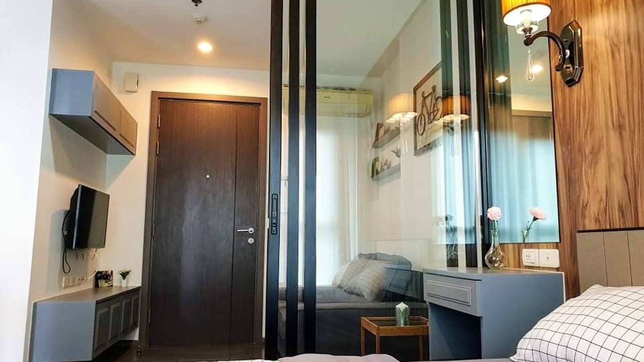 Photo of Bedroom in Phra Khanong Nuea
