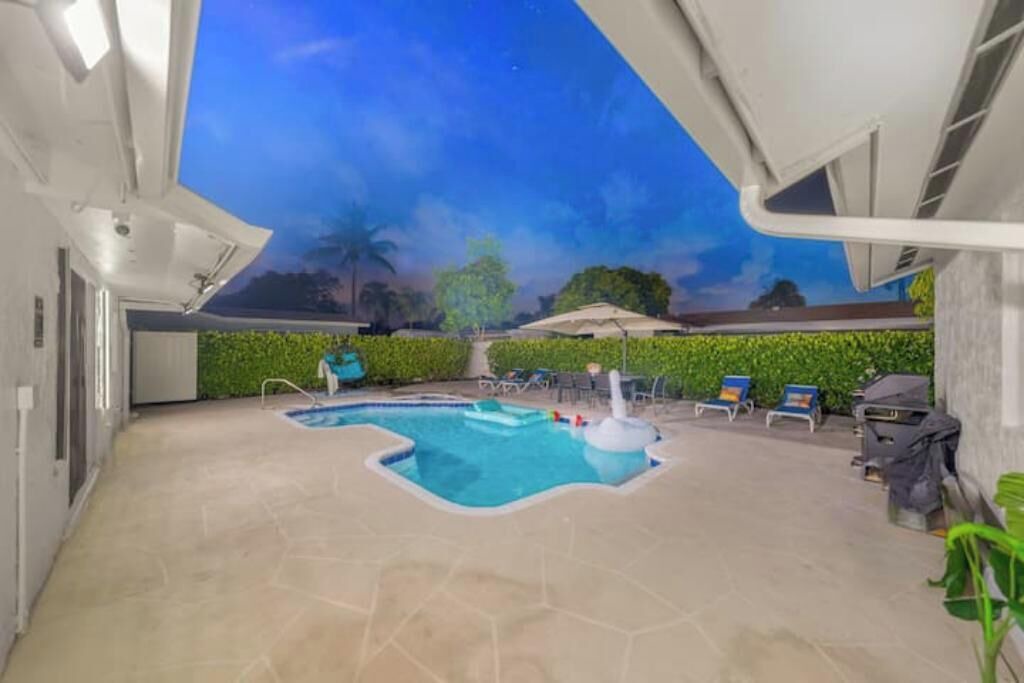 Photo of Outdoor in Pembroke Pines