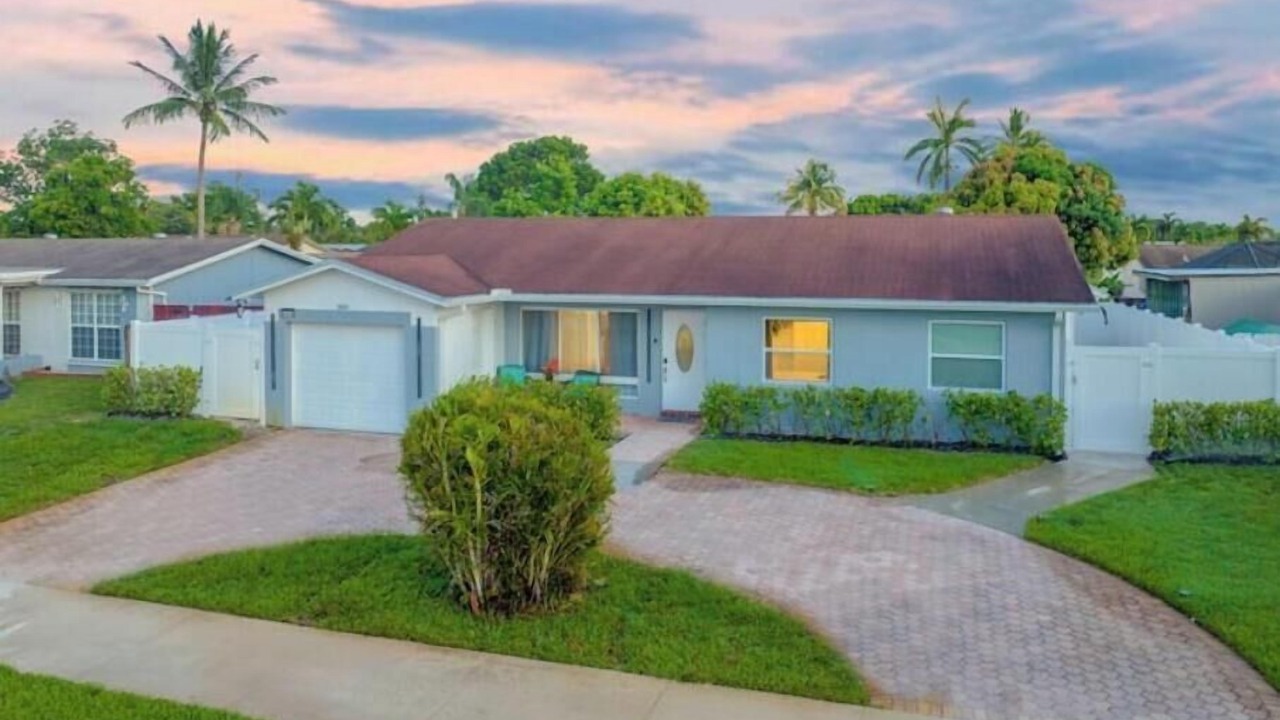 Photo of Outdoor in Pembroke Pines