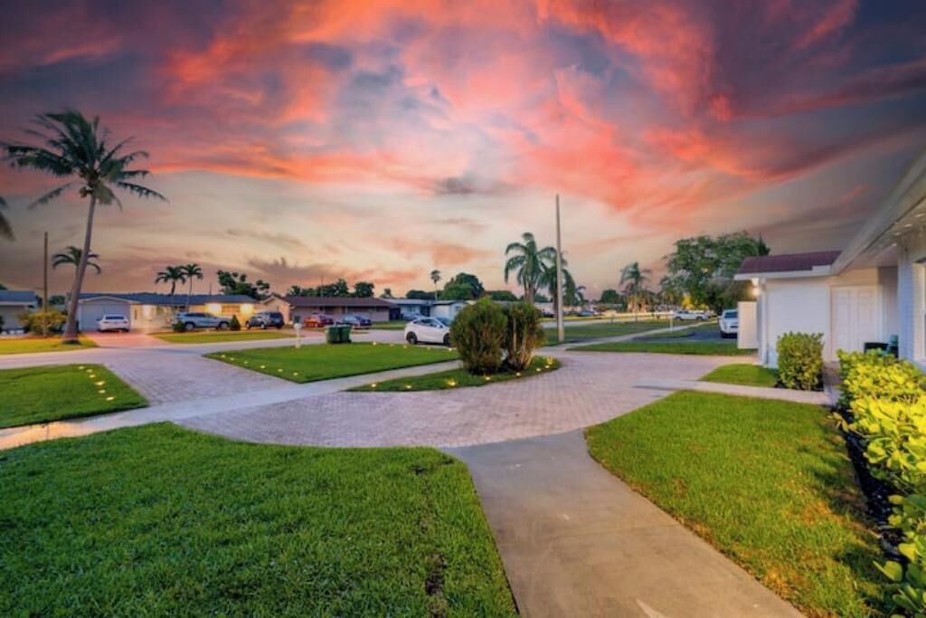 Photo of Outdoor in Pembroke Pines