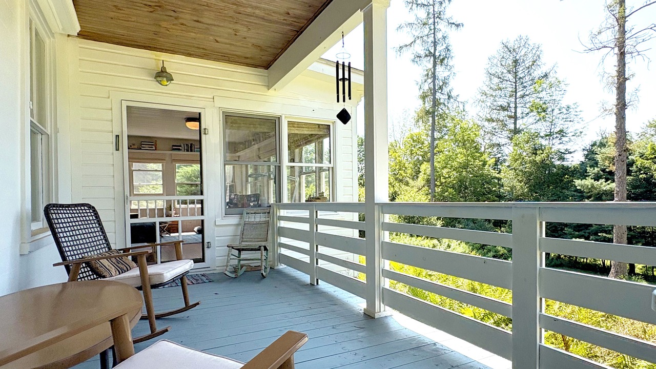 Photo of Patio Balcony in Bovina Center