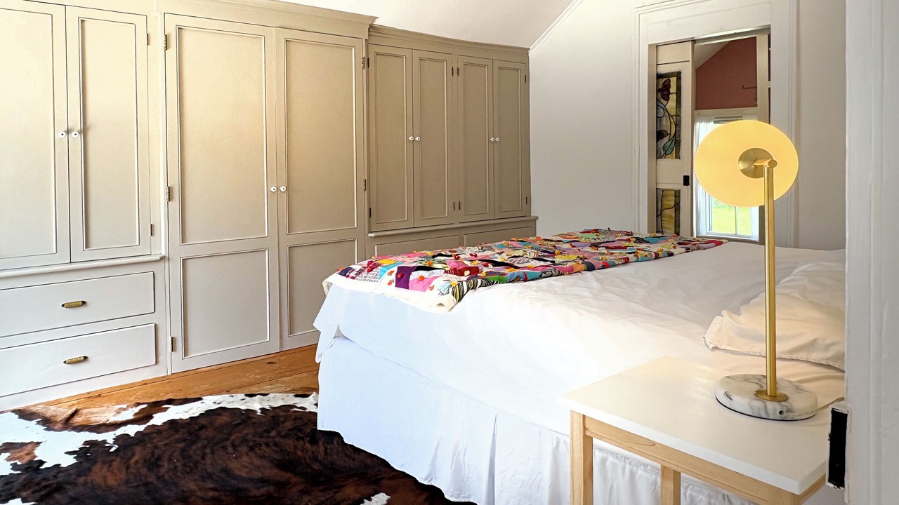 Photo of Bedroom in Bovina Center