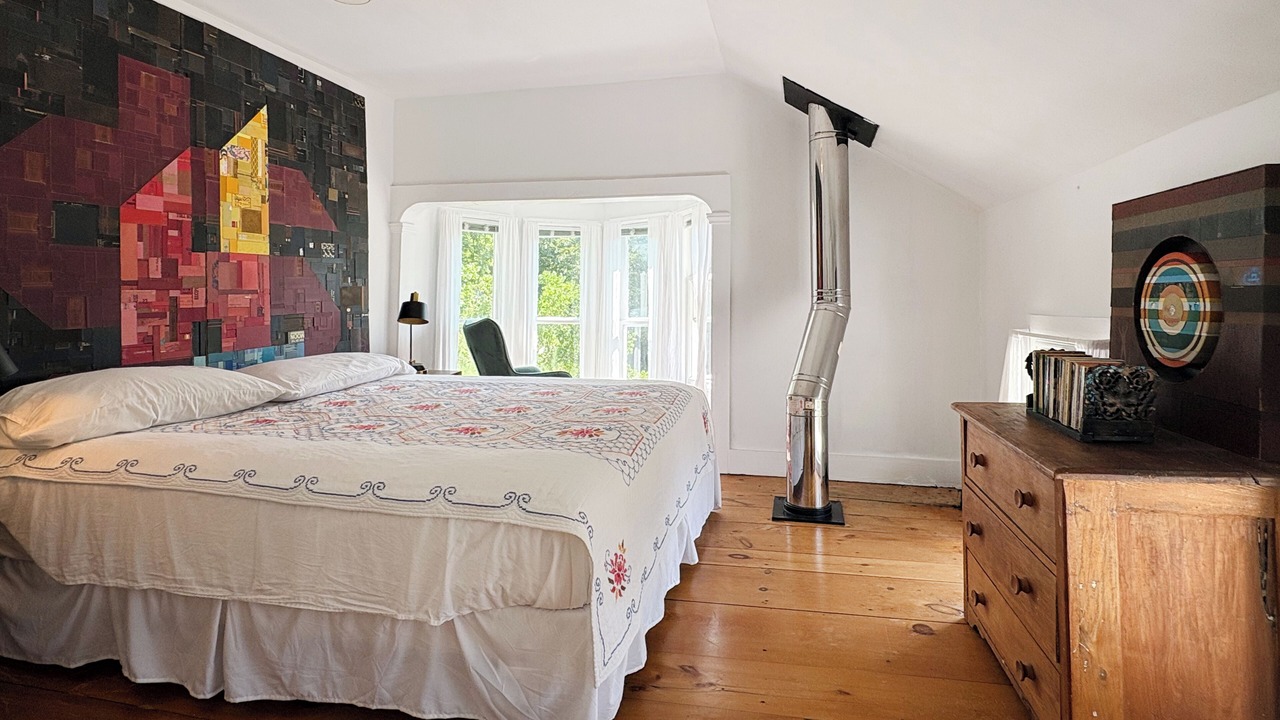 Photo of Bedroom in Bovina Center