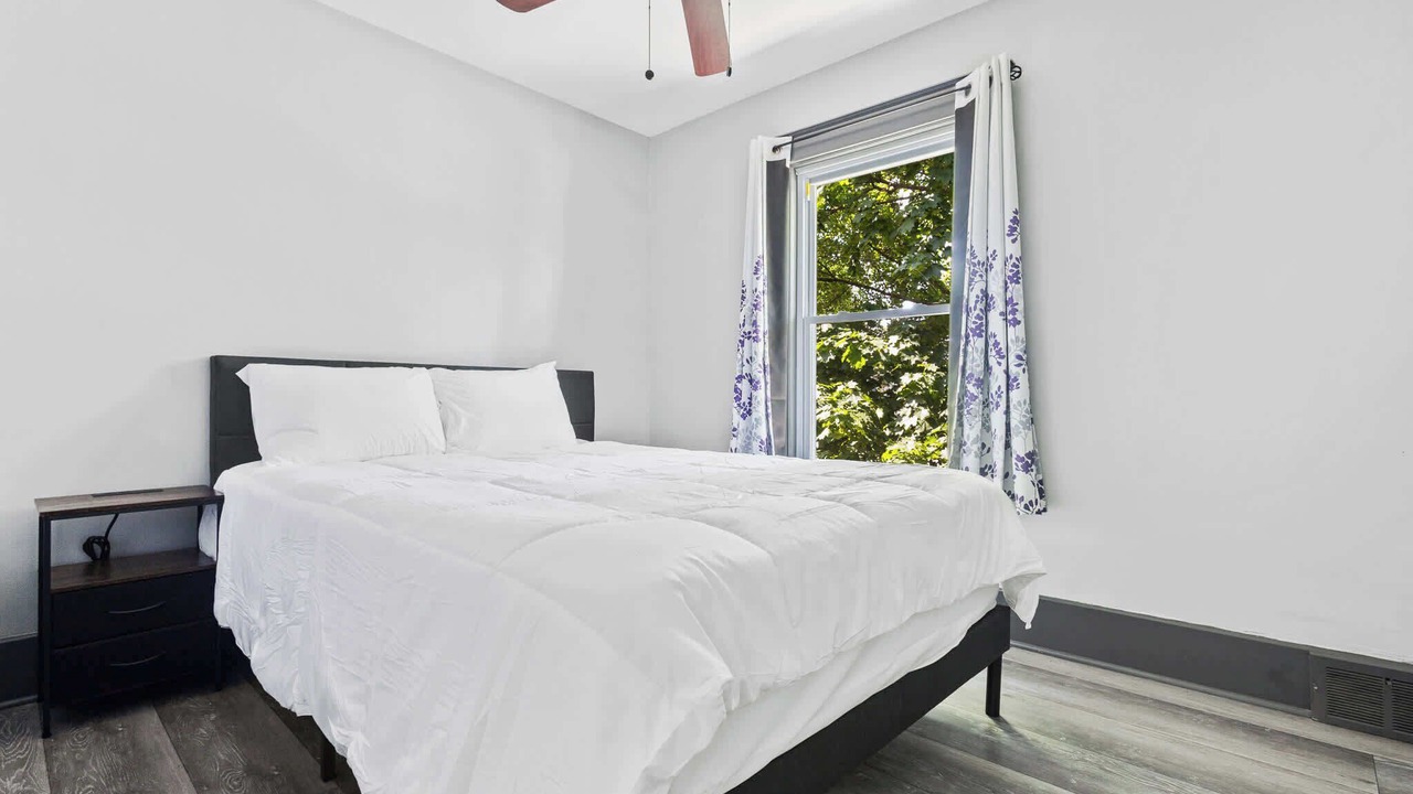 Photo of Bedroom in Niagara Falls