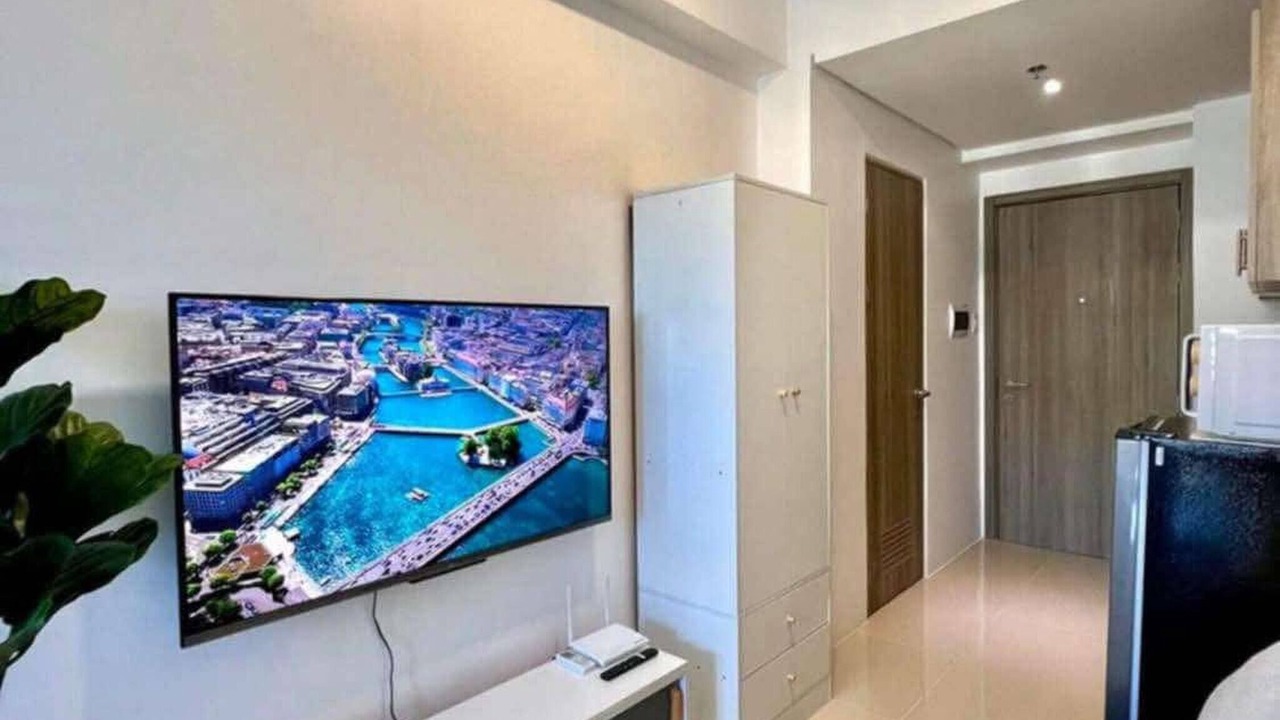 Photo of Livingroom in Highway Hills