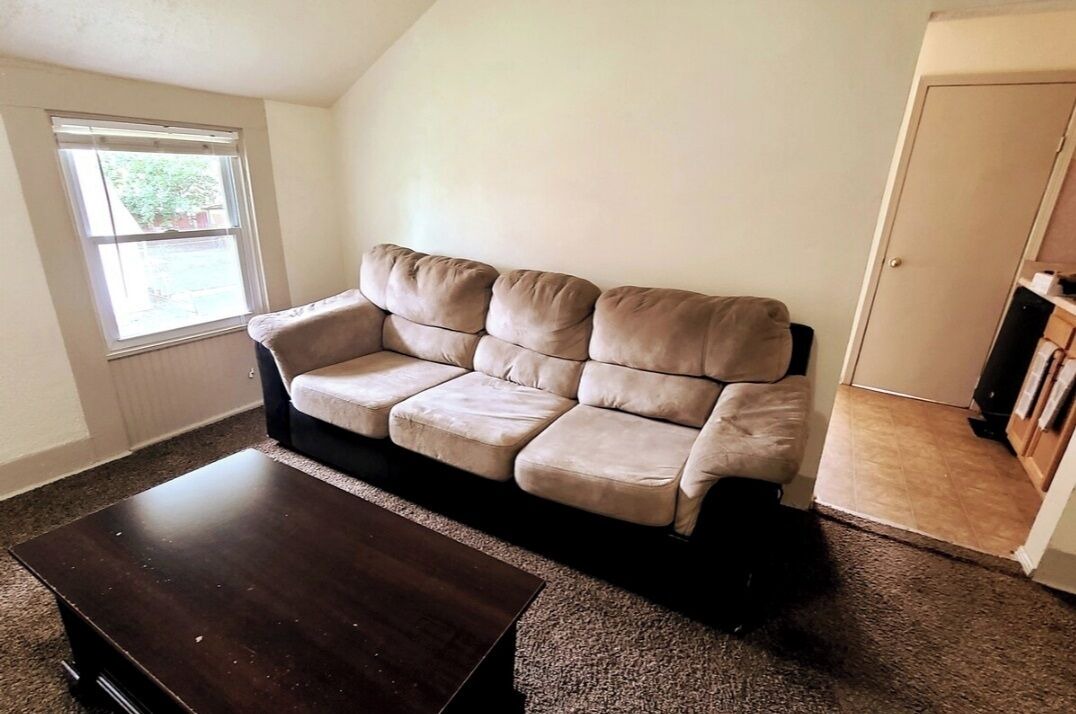 Photo of Livingroom in West Central