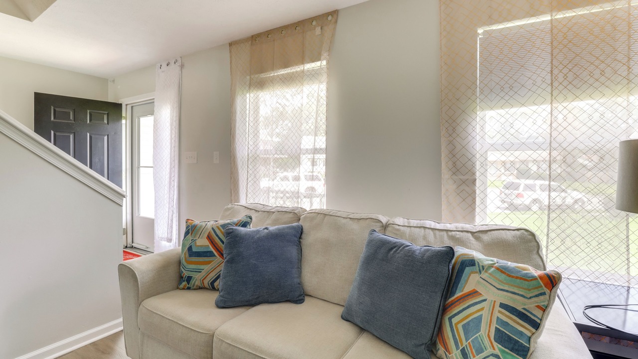 Photo of Livingroom in Hampton