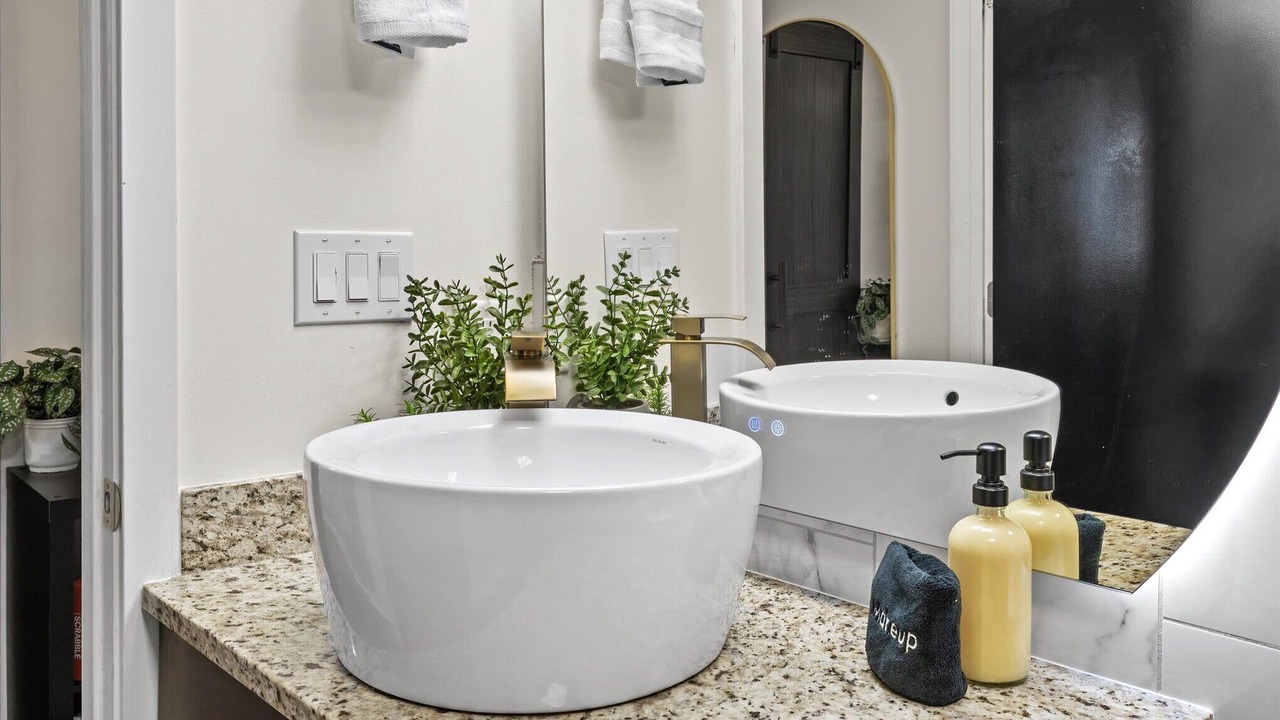 Photo of Bathroom in Wholesale District