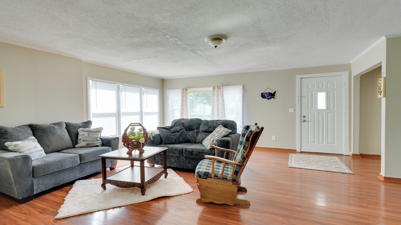 Photo of Livingroom in Butler