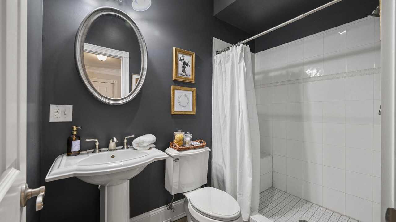 Photo of Bathroom in Aurora