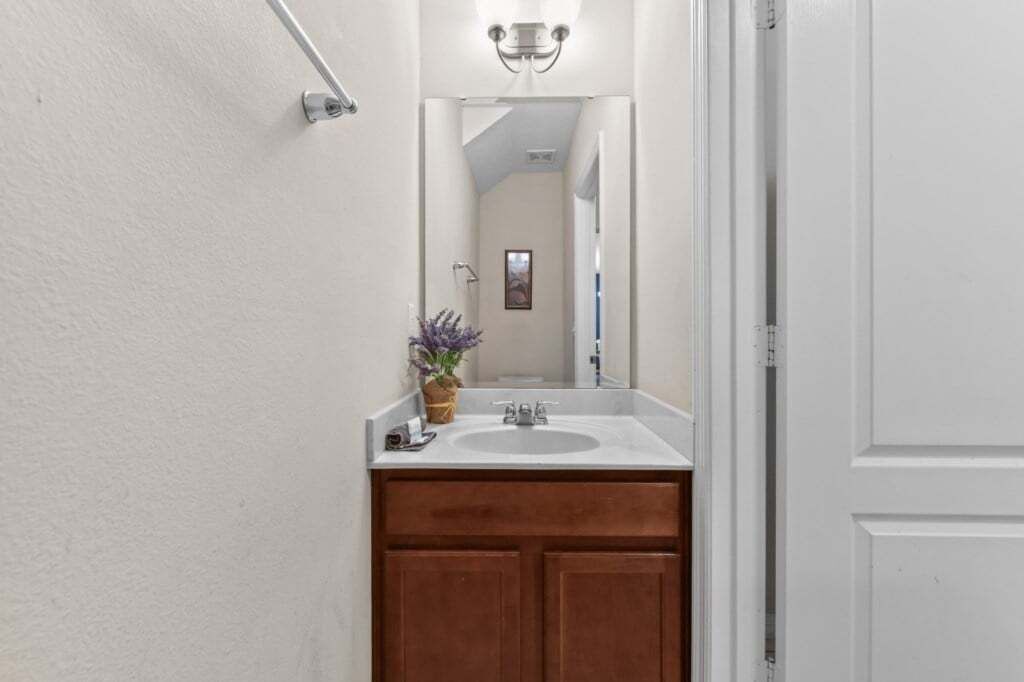 Photo of Bathroom in Cypress Pointe